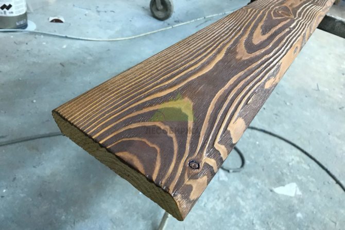 Финишная покраска брашированной древесины планкена лаком
