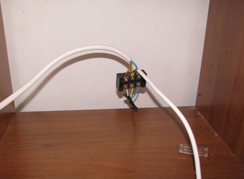 Хватит ли кабеля сечением 4 мм.кв. для подключения духовки и плиты?