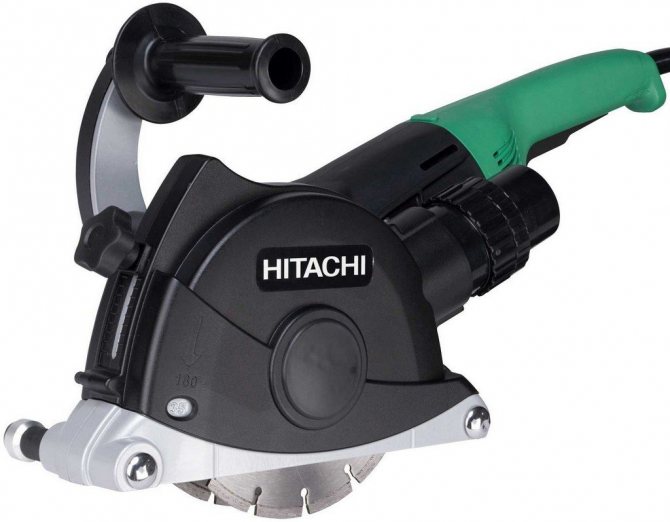 Штроборез Hitachi